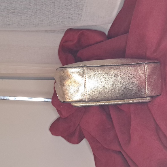 Michael Kors Collection Edition Gold Metallic Crossbody/ Shoulder Purse - Picture 6 of 16